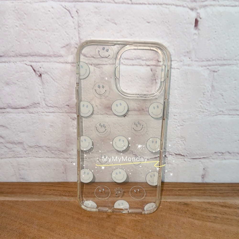 Velvet Caviar Smiley Face Phone Case IPhone 14 Pro Max - Picture 3 of 3